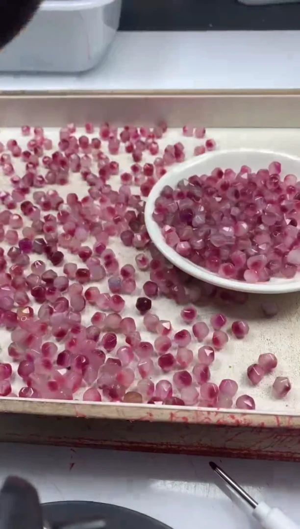 【闪购商品】玛瑙/玉髓颈饰未镶嵌w2289桃花玉棱珠8mm*30颗