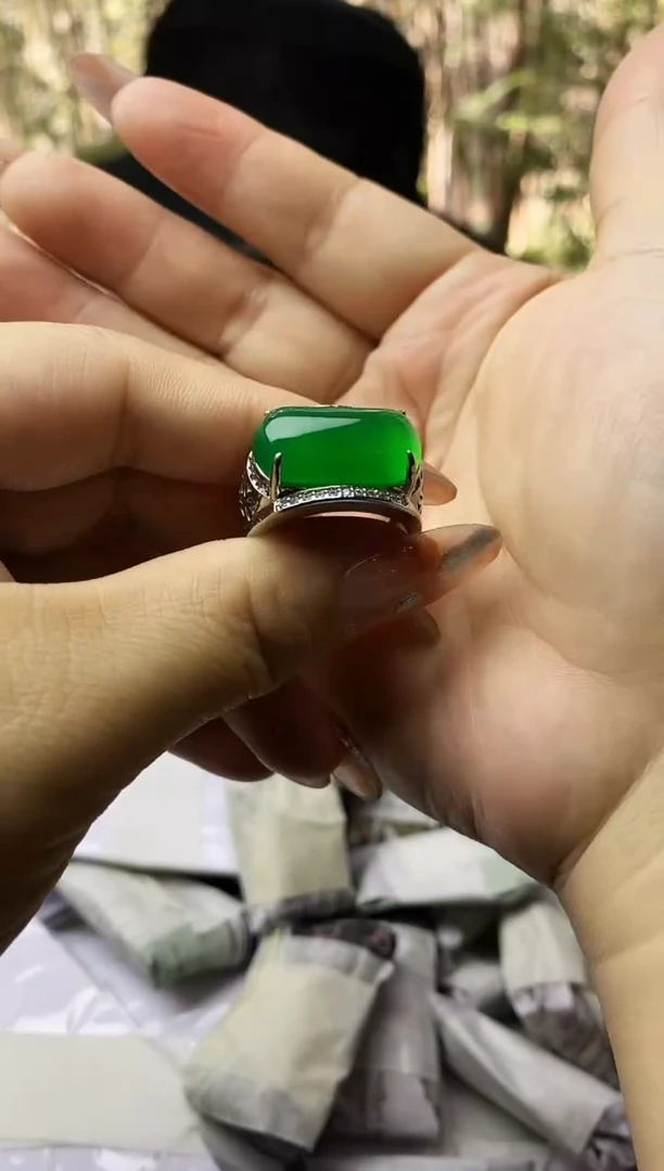 满色吊坠 所见即所得！！！