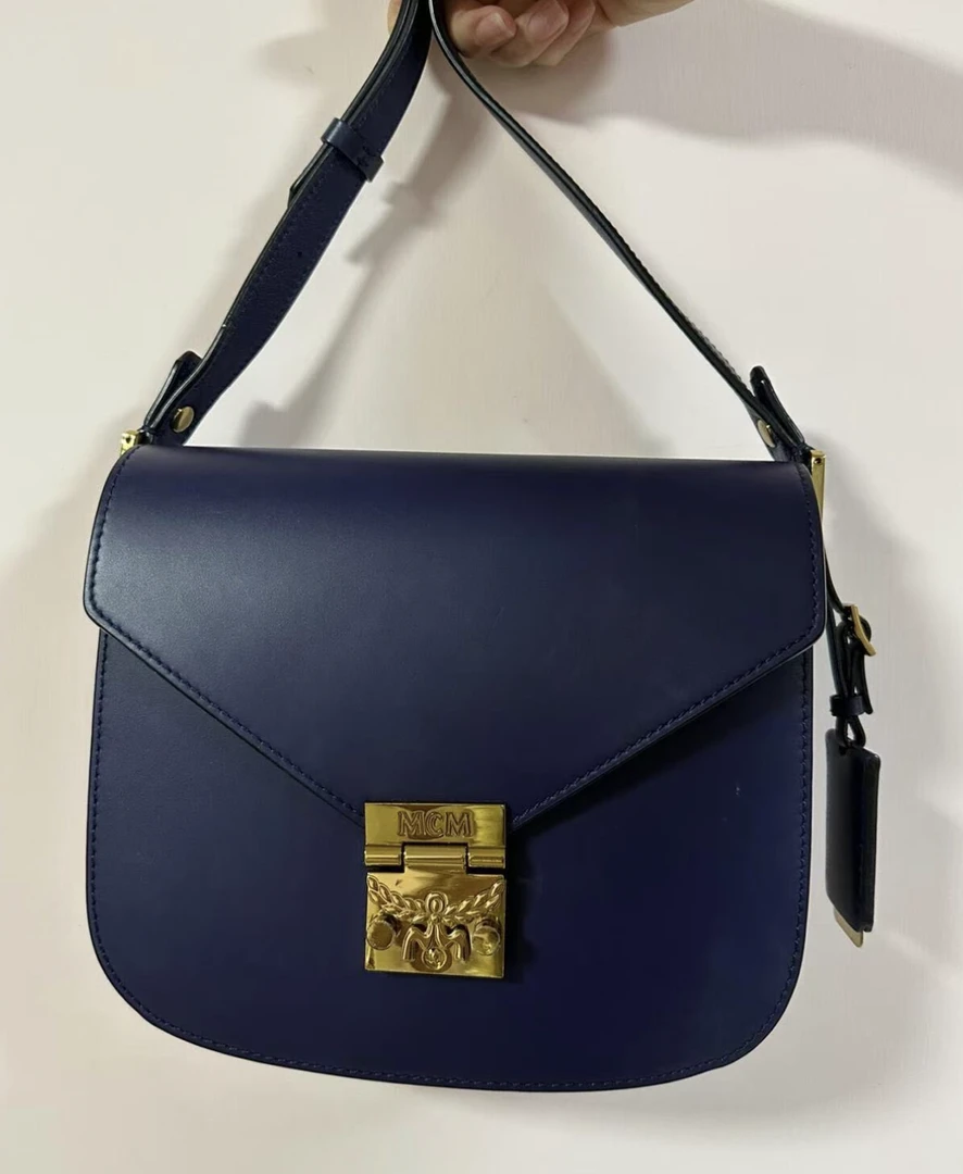 95新 MCM 拾锦奢品蓝色全皮斜挎包