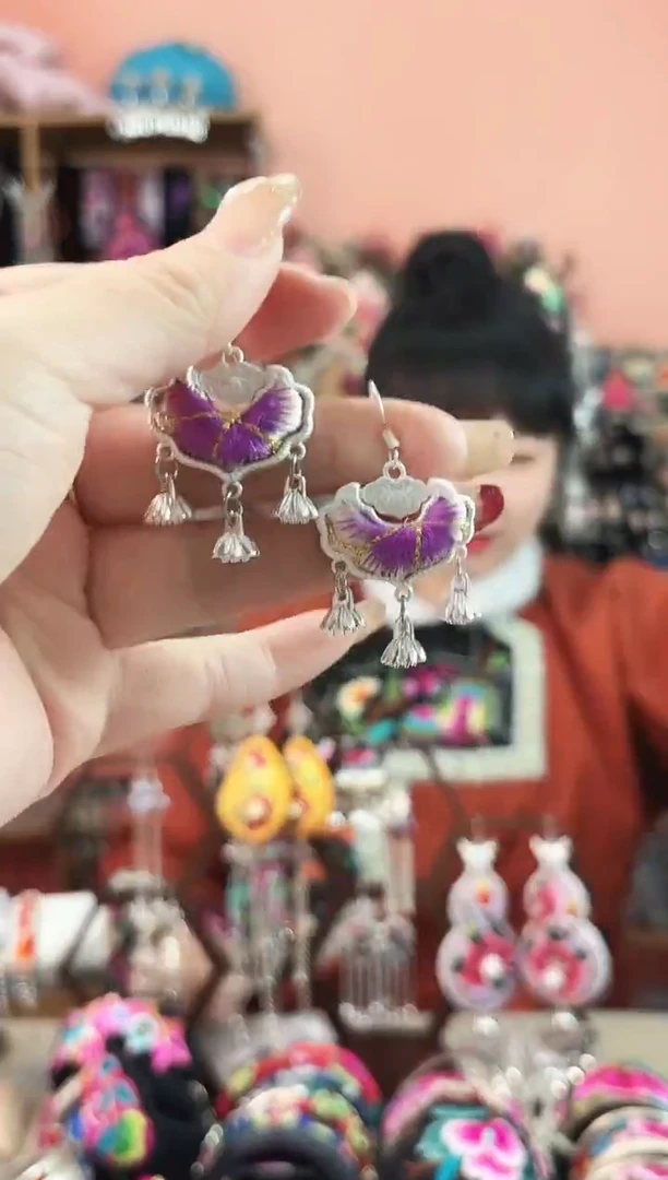 艺枝独绣手工饰品90