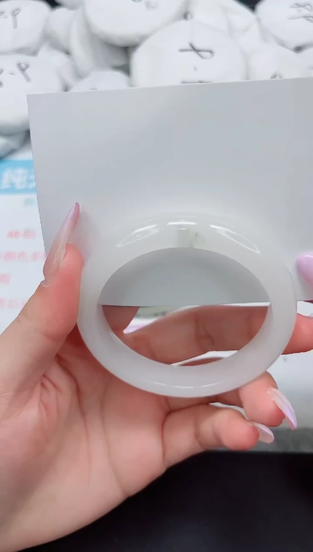 石英质玉手镯未镶嵌132-56