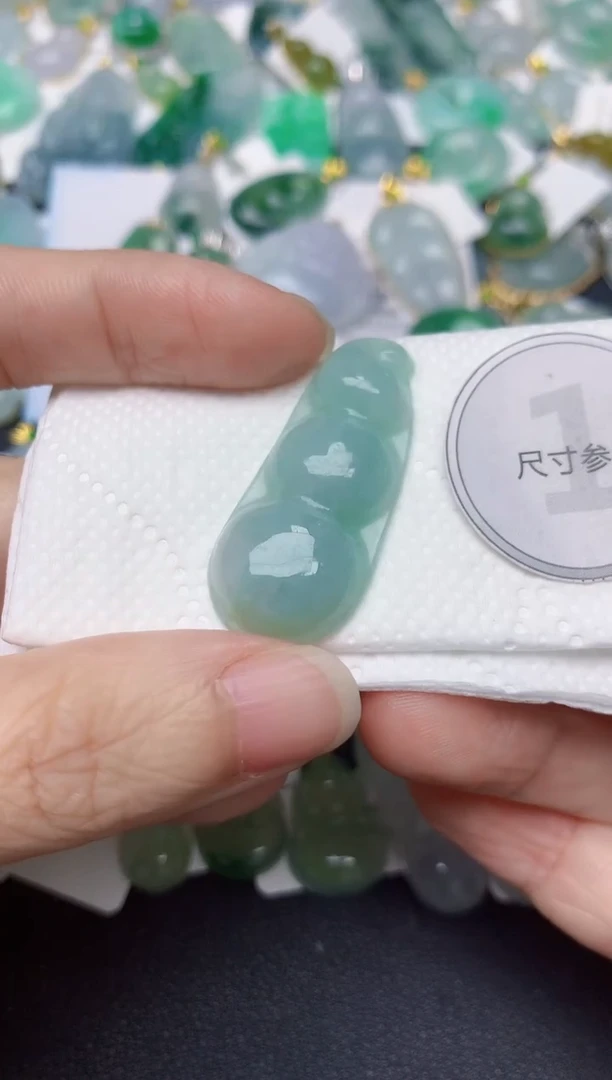 颈饰未镶嵌翡翠天然缅甸A货翡翠