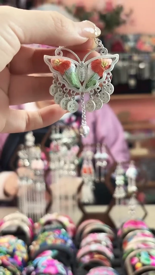 艺枝独绣手工饰品534