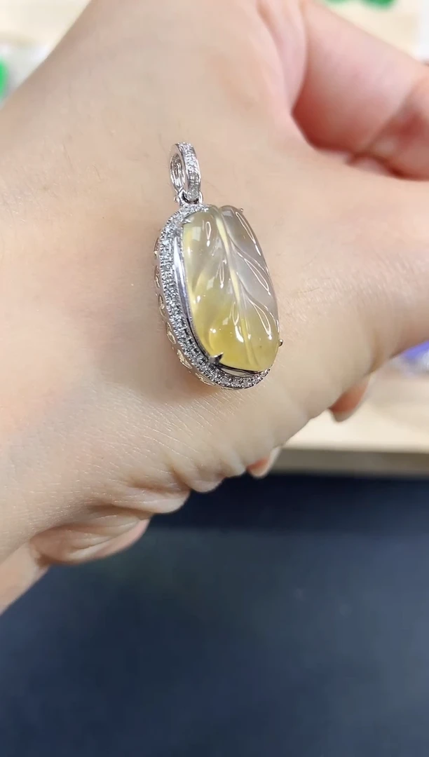吊坠(不含链)18K金镶嵌翡翠37|2980