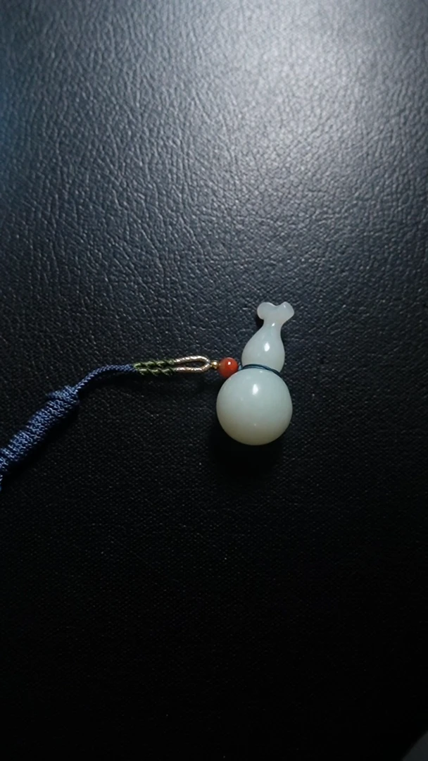 颈饰未镶嵌和田玉葫芦