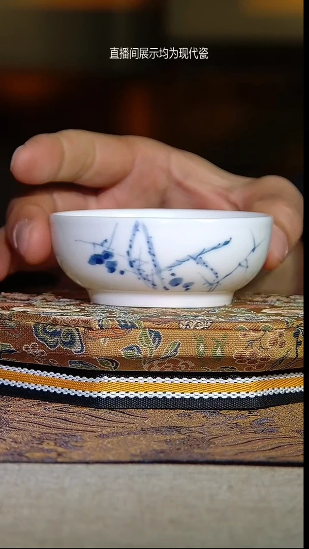 景德镇全手绘高温青花花鸟普洱杯（微瑕）