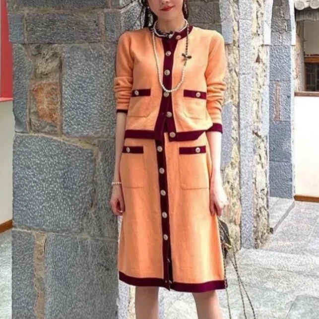 99新 Chanel/香奈儿 36码 橘色拼酒红色边 针织 半身裙 有吊牌