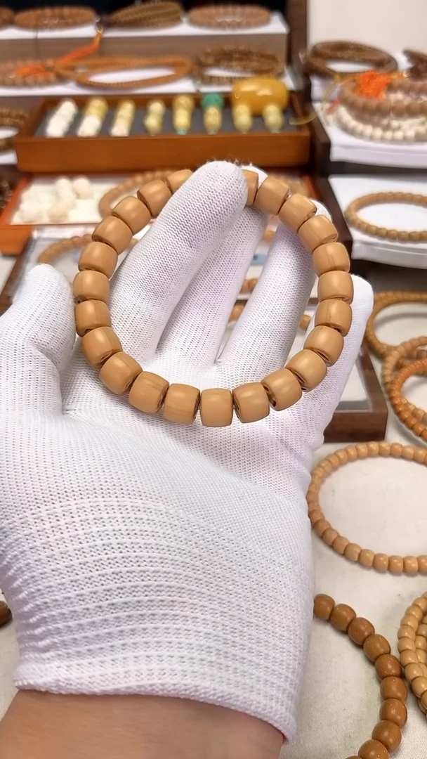 【闪购商品】橄榄核吊坠核中段11