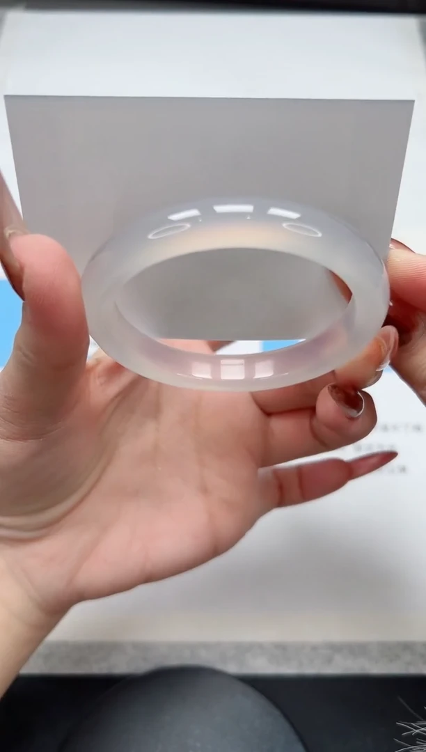 【闪购商品】玛瑙/玉髓手镯未镶嵌96/香槟56.7