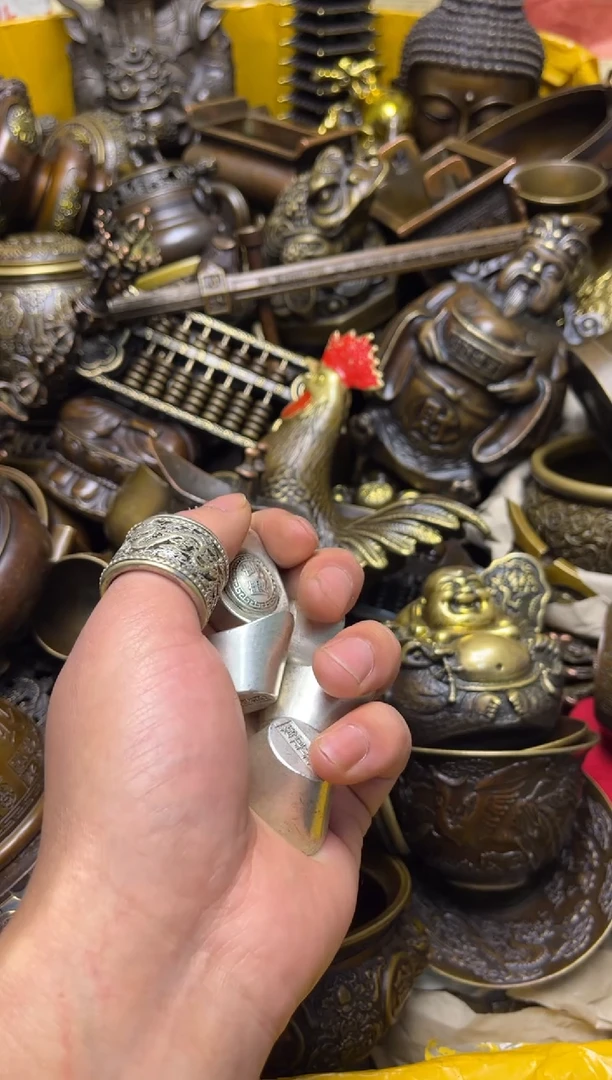 精美铜器，点击下单