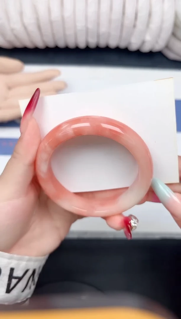 未镶嵌手镯石英质玉132-56