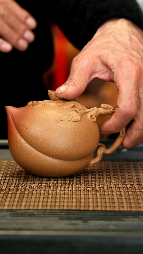 【闪购商品】紫砂茶壶YJJ90盛世桃壶 段泥