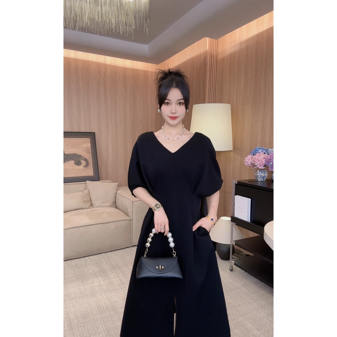 5035 渐变丁达尔风春季新款轻奢高级感V领连衣裙收腰显瘦女裙子