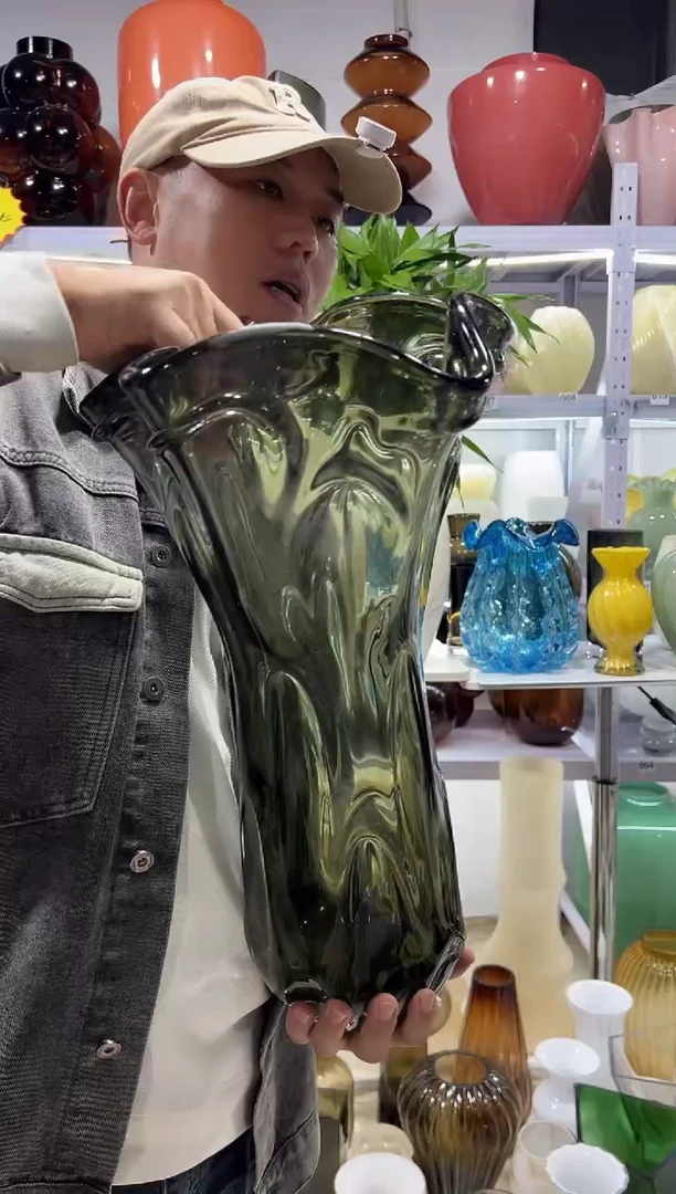 落地白菜大花瓶..微瑕介意勿拍