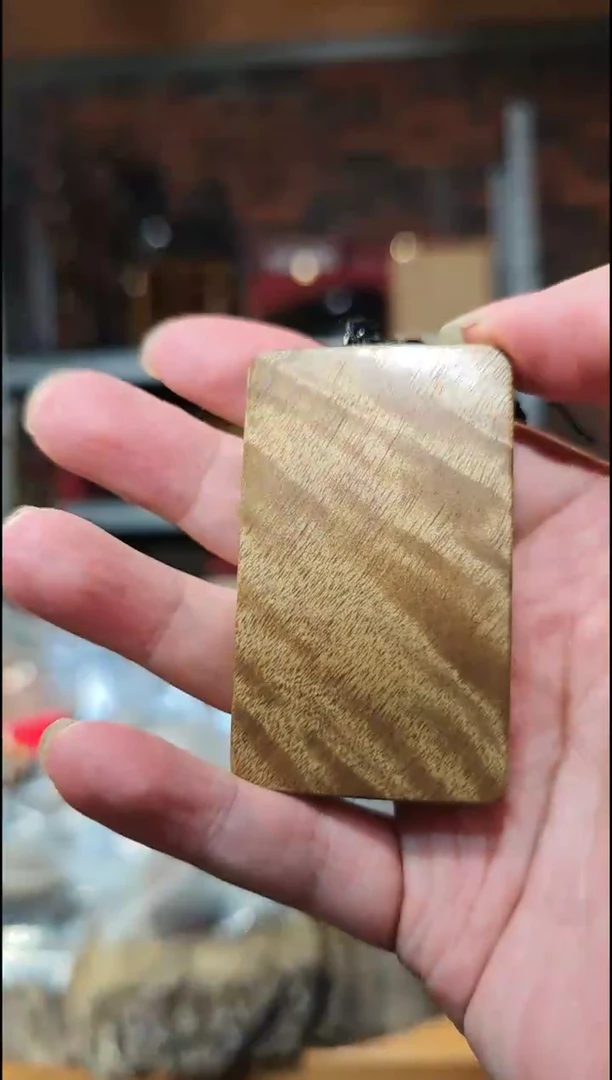 金丝楠无事牌脖挂