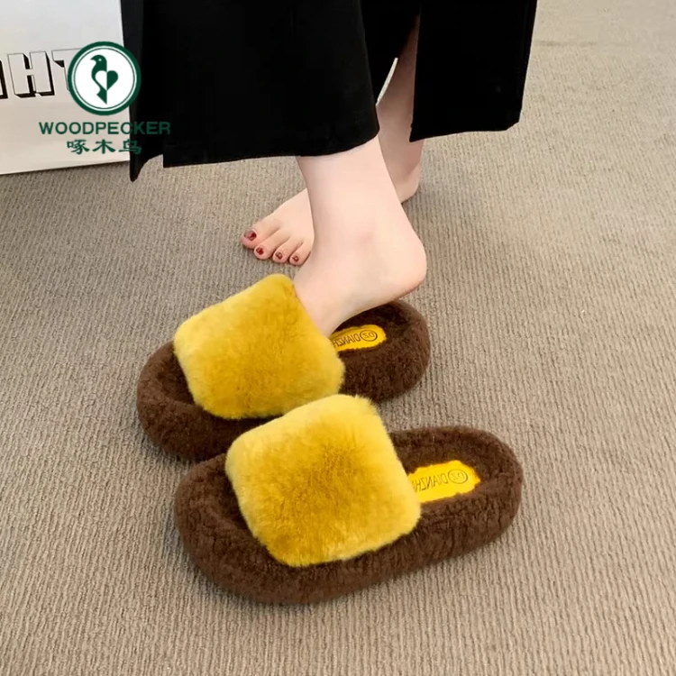 啄木鸟简约ins风厚底毛拖秋冬时尚外穿保暖一字拖松糕毛绒绒拖鞋