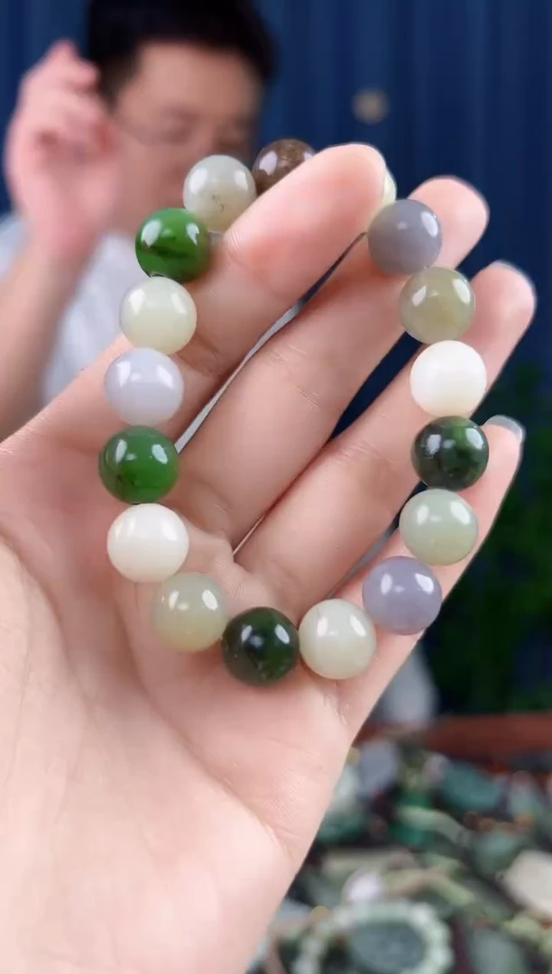 未镶嵌和田玉挂件拍一发一,多样性发货