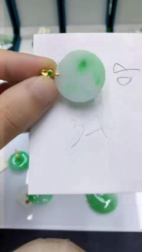 颈饰未镶嵌翡翠翡翠