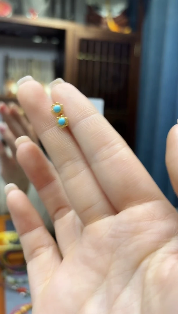 18K金镶嵌绿松石耳饰18K金松石耳钉SH