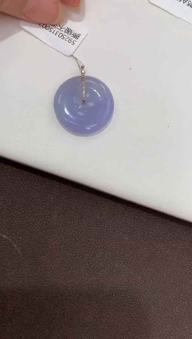 翡翠18K金镶嵌颈饰天然缅甸a货翡翠