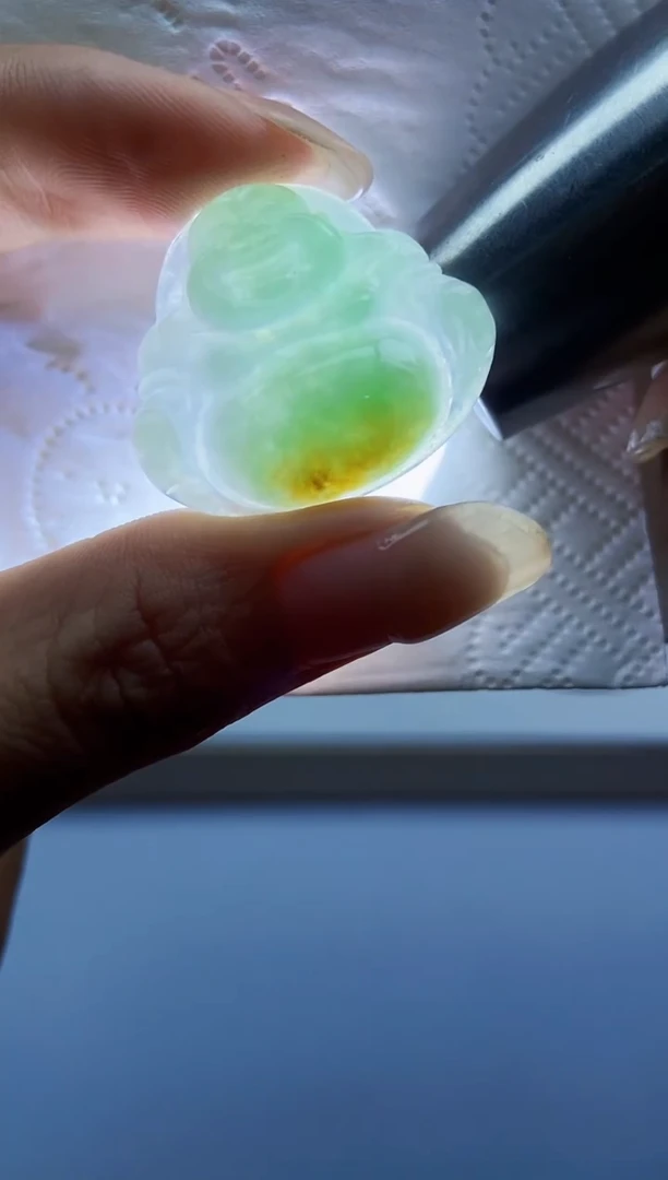 颈饰未镶嵌翡翠1