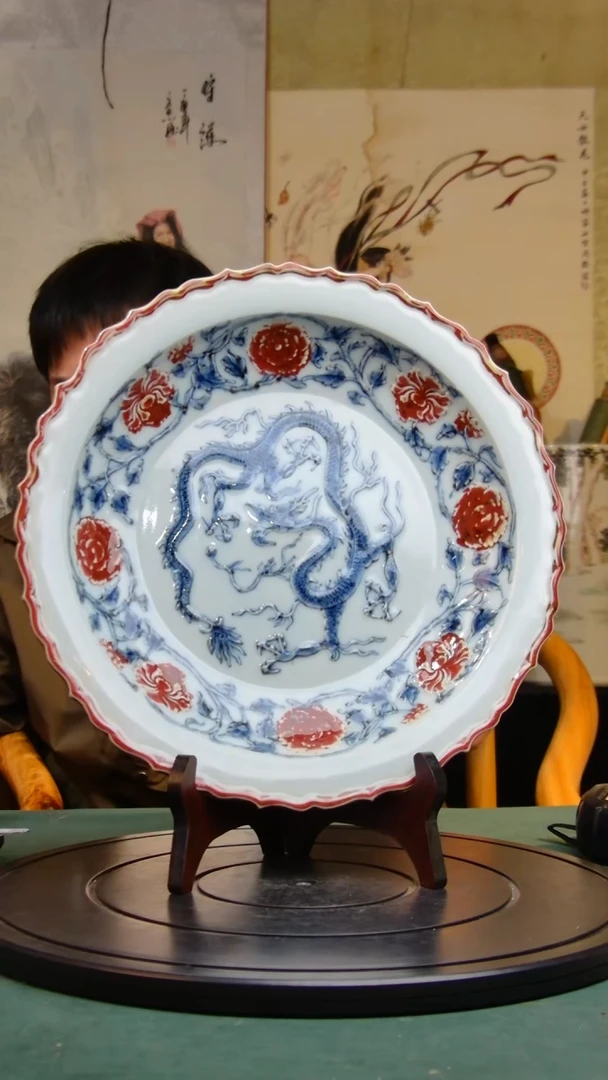 摆件开***。精品瓷器摆件