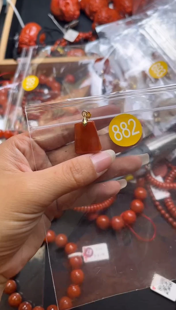 【闪购商品】南红玛瑙珠宝奇石未镶嵌882