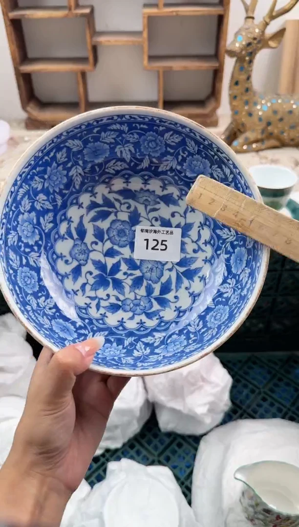 瓷片东****?Q         125