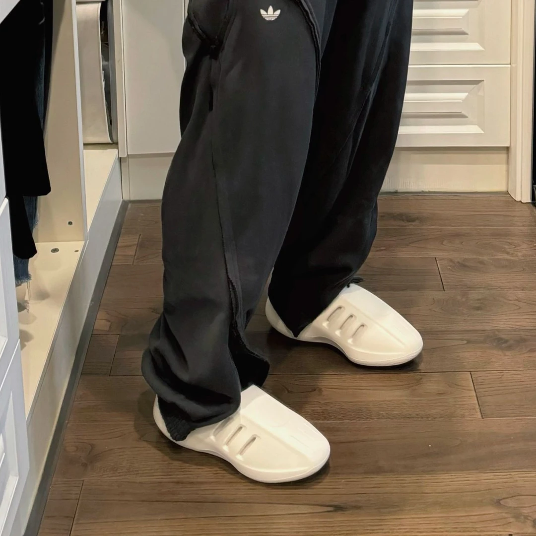 adidas阿迪达斯跑者美学中性 IIInfinity Mule穆勒拖鞋JH6766