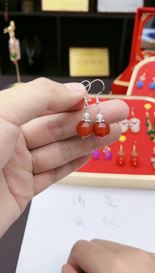 【闪购商品】南红玛瑙耳饰银S925镶嵌303000