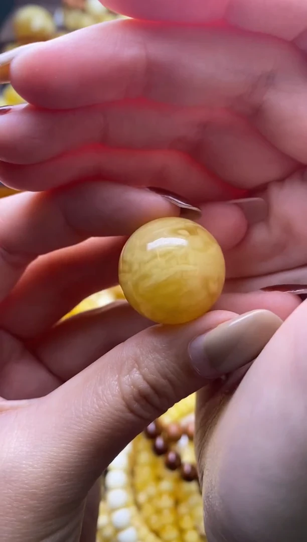 【闪购商品】琥珀裸石未镶嵌大小姐珠宝87