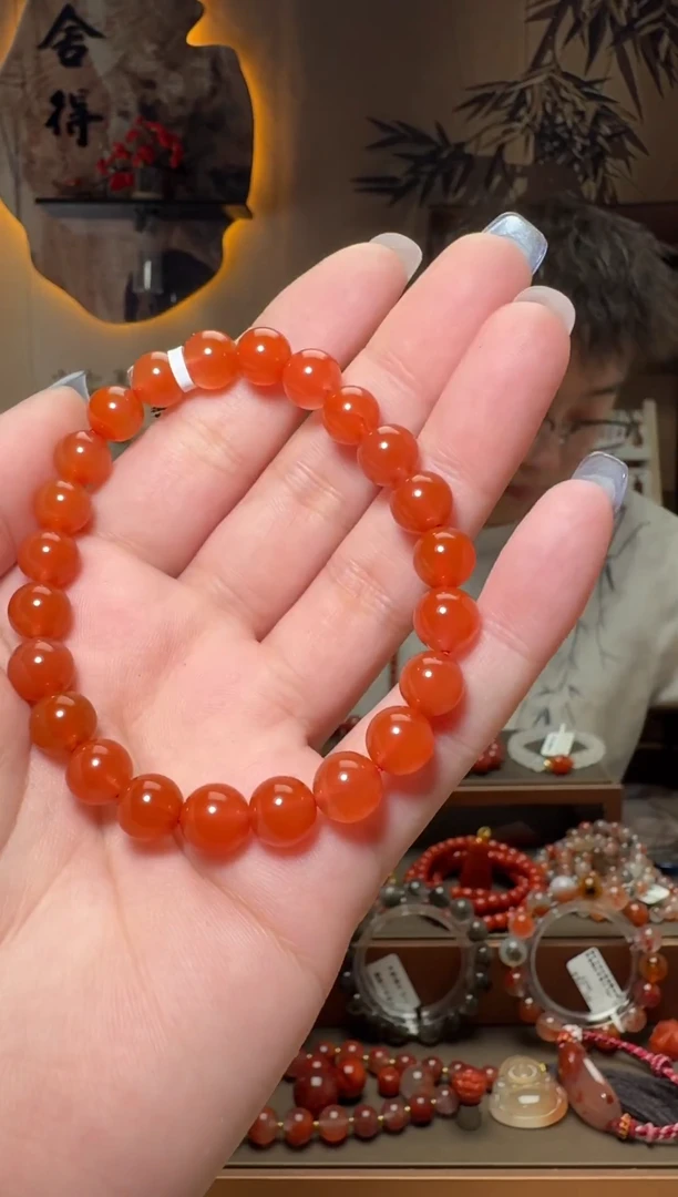 未镶嵌原矿无优化无注胶手串南红玛瑙一条约8mm 多样性发货