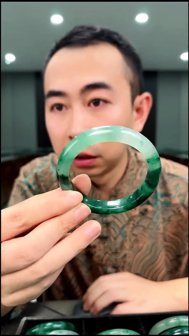 吊坠(赠链)未镶嵌石英质玉远*58.2