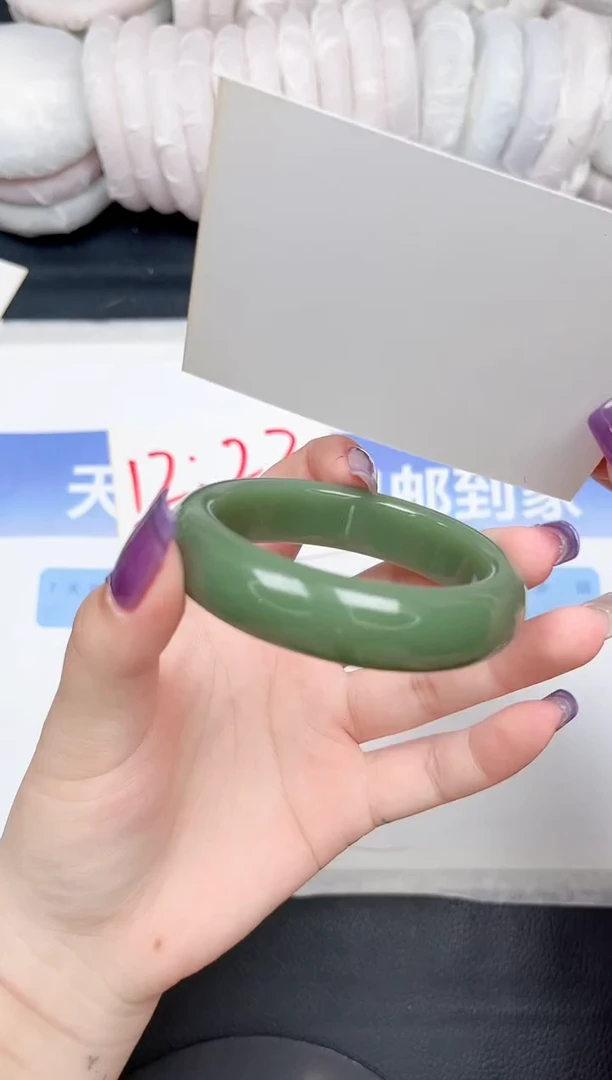 未镶嵌手镯石英质玉73-