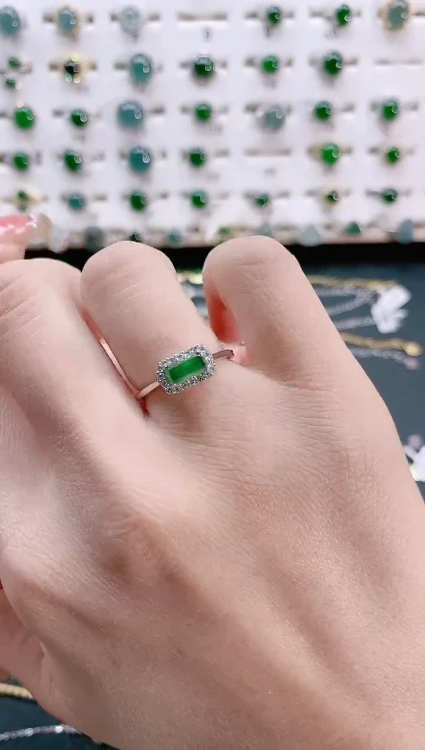 【闪购商品】翡翠戒指银S925镶嵌天然翡翠