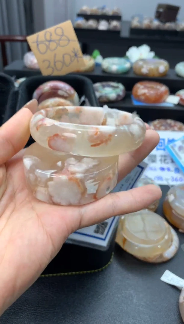 无（57-58圈口）赠送镯心