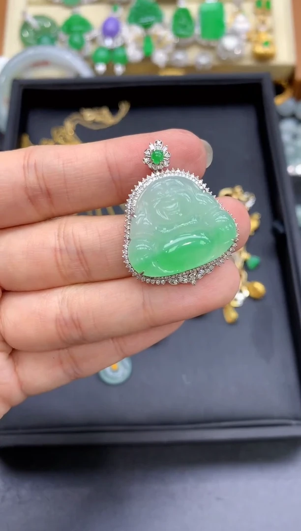 颈饰18K金镶嵌翡翠504-中国好珍宝