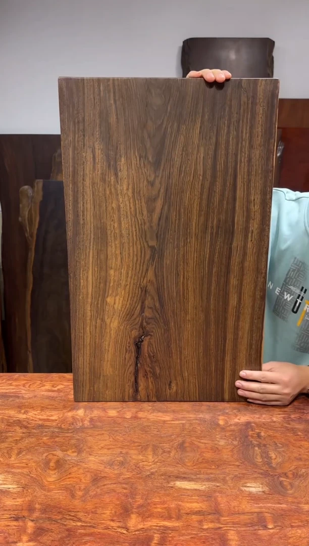 风车木（黑檀木）尺寸65*41*2.2编号025