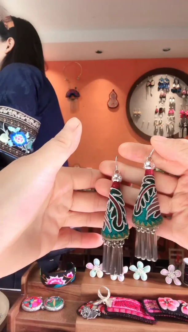 非遗苗绣刺绣首饰118