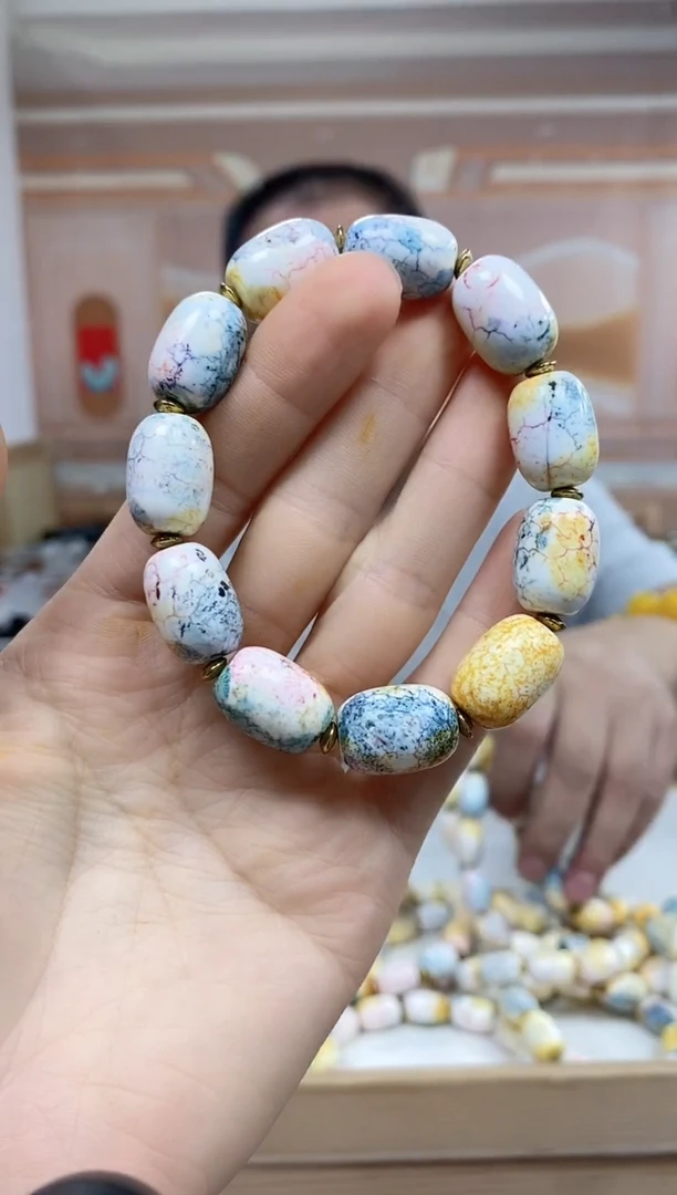 未镶嵌手串玛瑙/玉髓唐彩桶珠手串