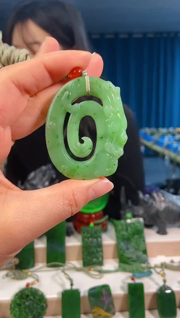 【闪购商品】和田玉挂件未镶嵌1