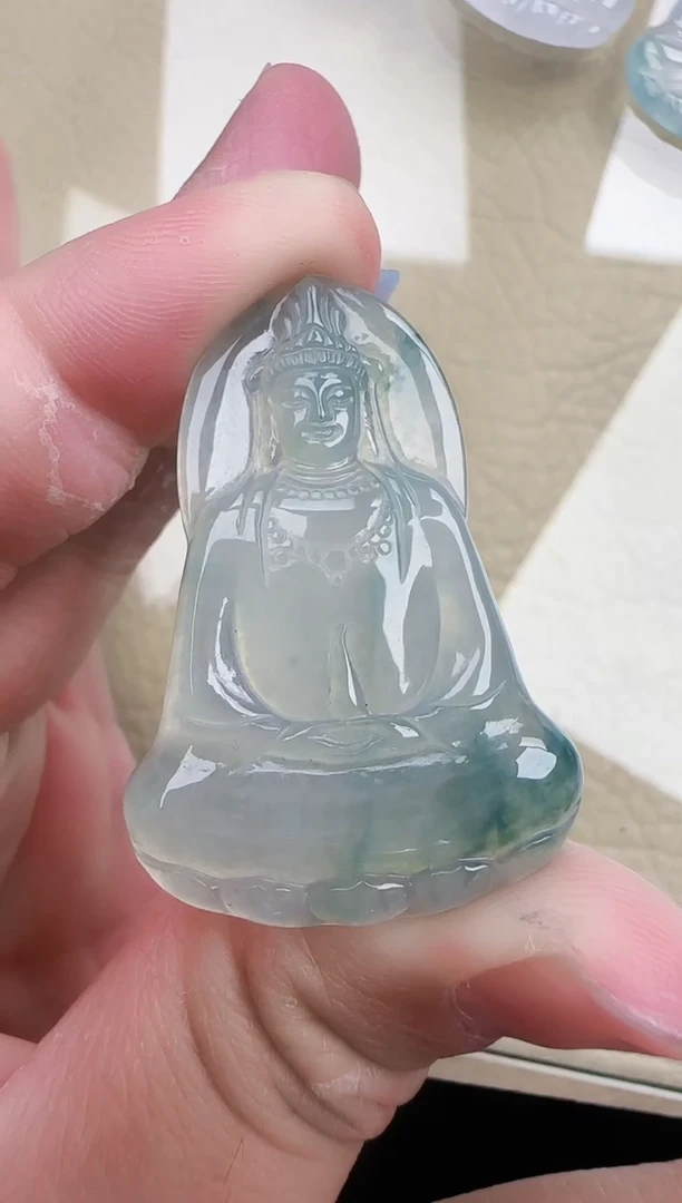 翡翠未镶嵌颈饰缅甸天然翡翠