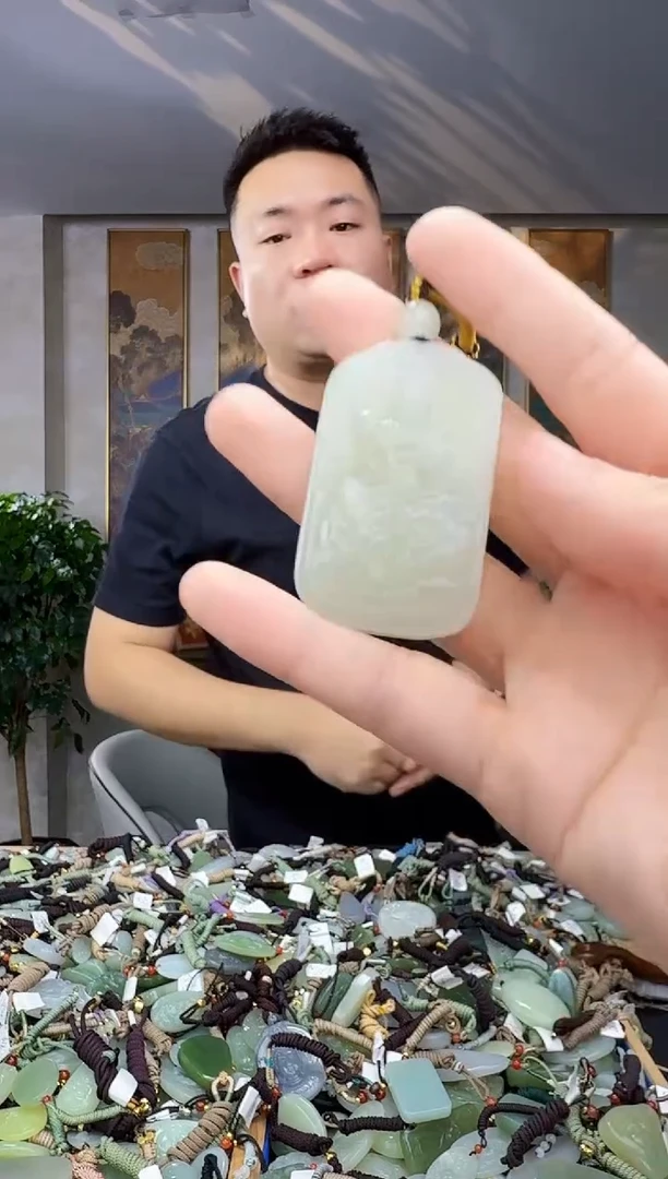未镶嵌和田玉挂件拍一发一