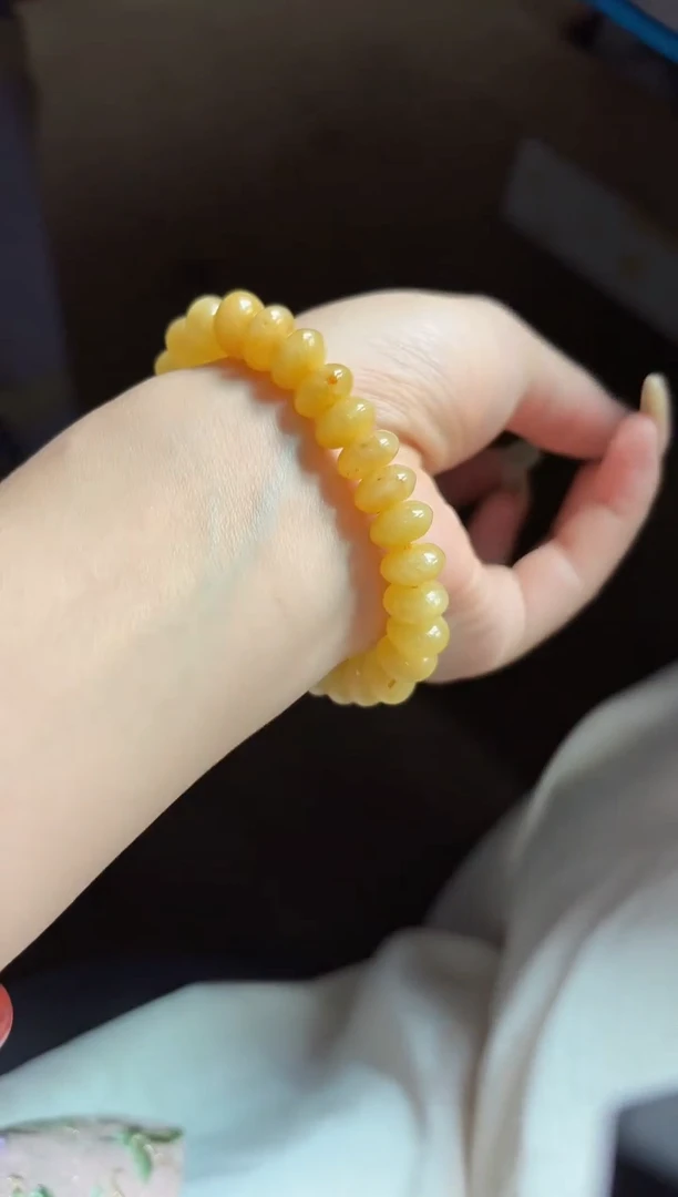 翡翠未镶嵌颈饰100714657