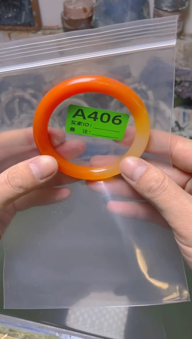 【闪购商品】石英质玉手镯未镶嵌59