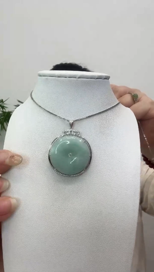 翡翠银S925镶嵌吊坠(赠链)平安扣