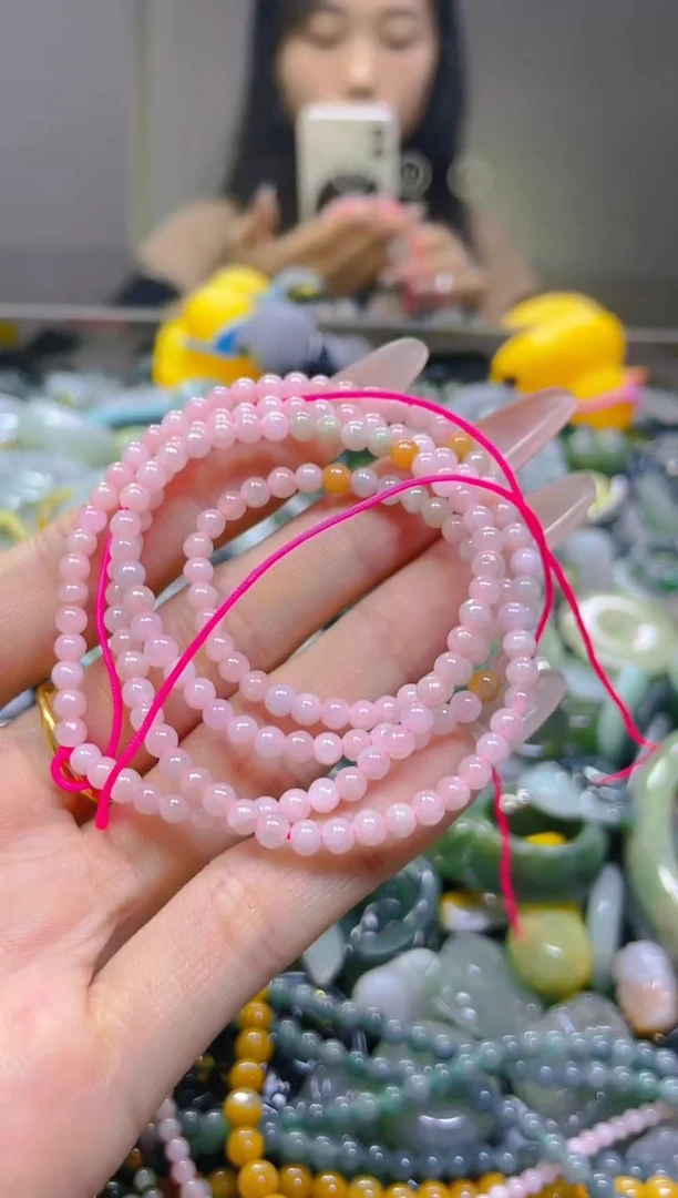 翡翠未镶嵌颈饰4MM/Q/翡翠A货，一件也是批发价