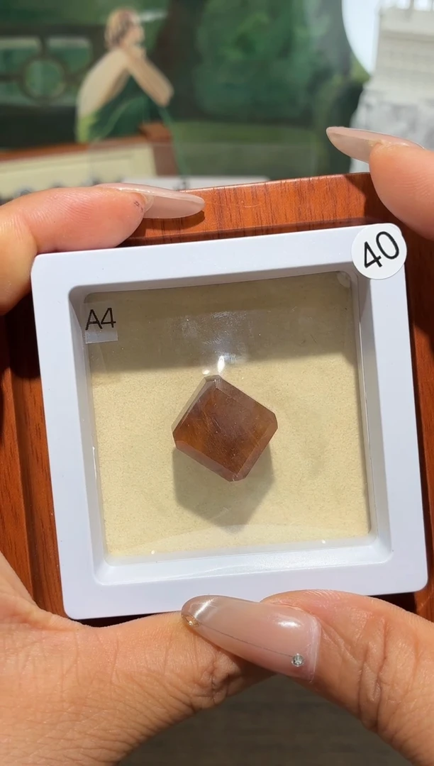 未镶嵌颈饰水晶定制