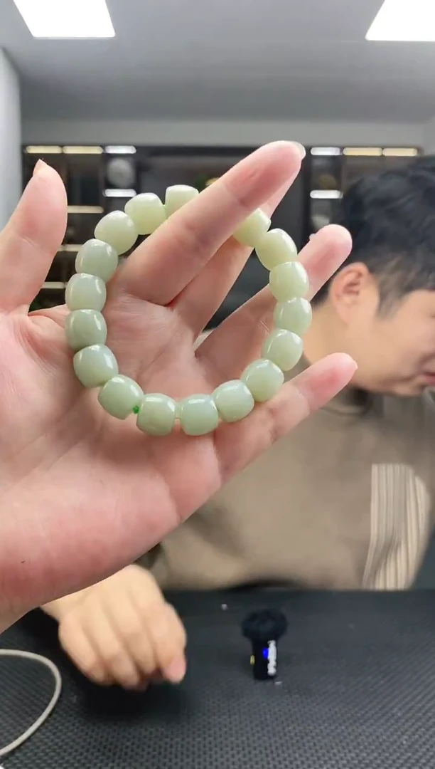 未镶嵌手串和田玉卡12直切