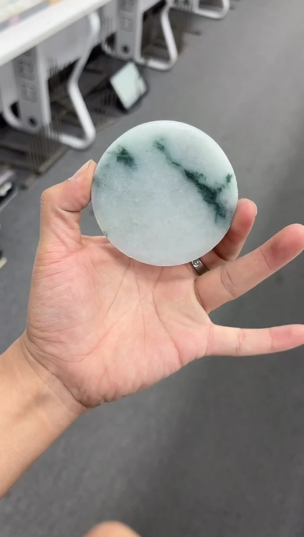 未镶嵌手镯定制翡翠娜*娃手镯